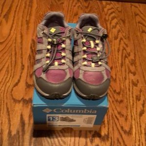 Girls Columbia waterproof hiking shoes